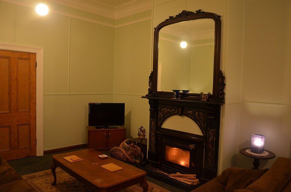 Hotel Mt Lyell Anchorage à Queenstown Extérieur photo